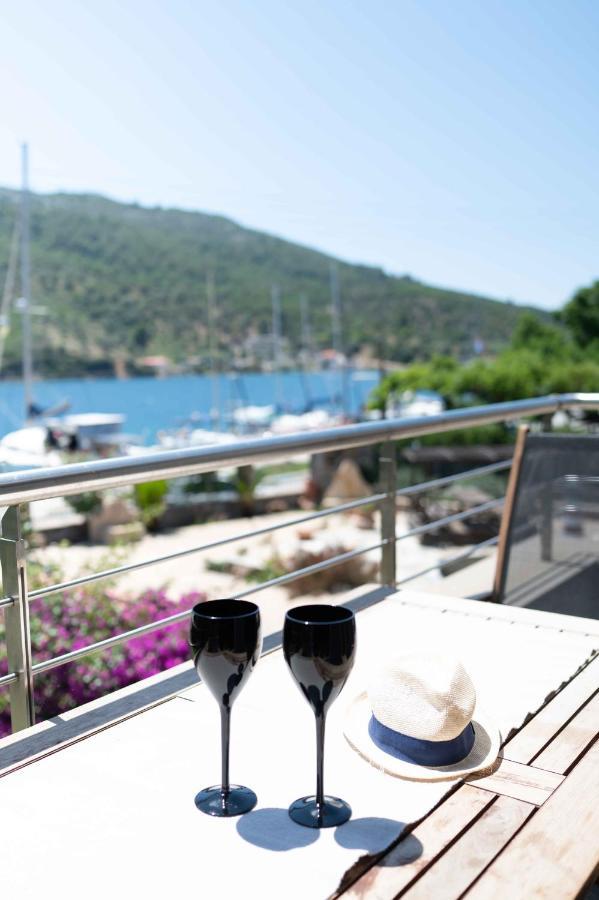 Anassa Porto Koufo Sea Front Suites Екстер'єр фото